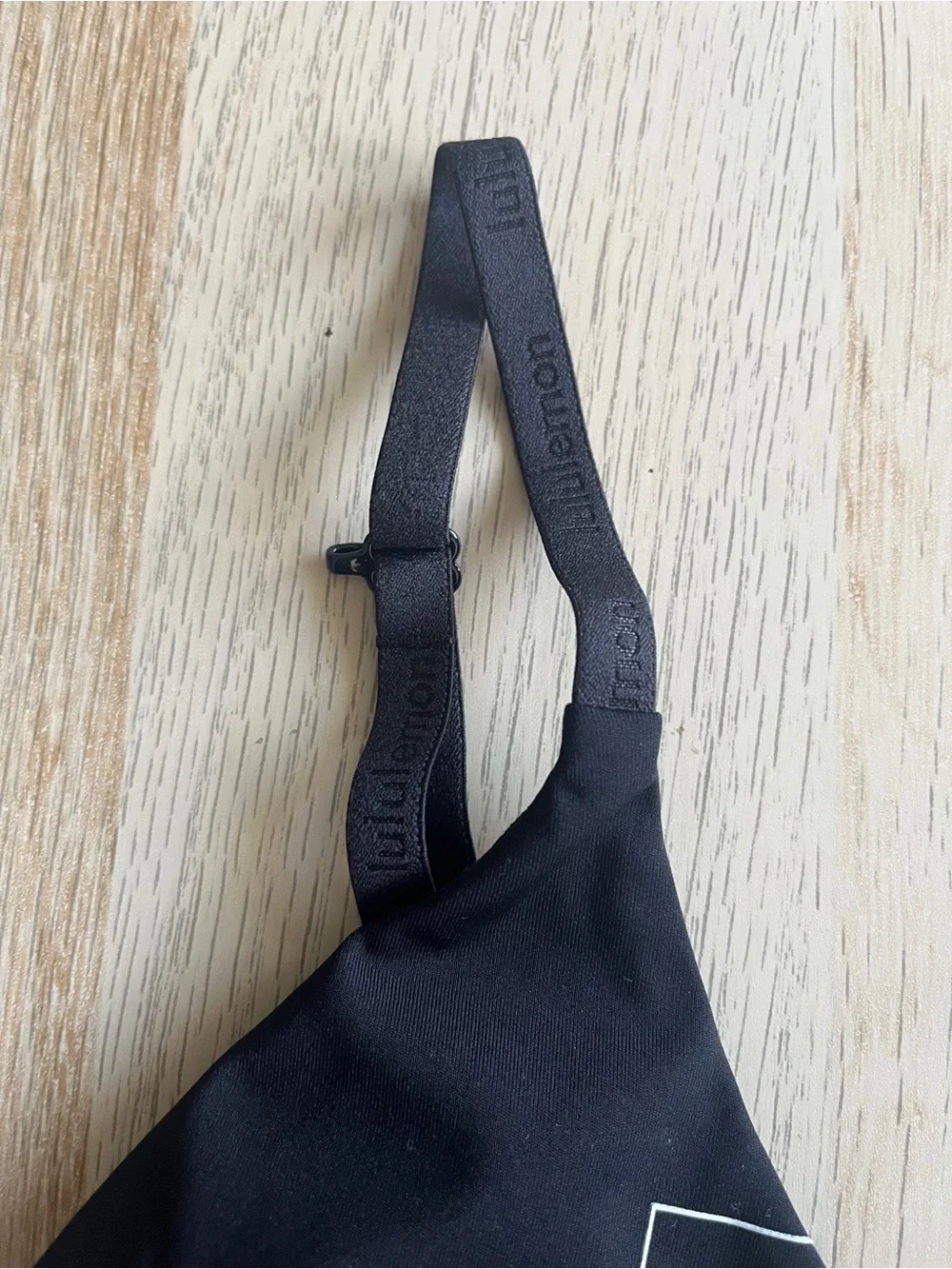 lululemon athletica Black Logo Triangle Light-Support Sports Bra size 4